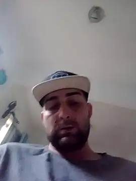 Snapshot of luizrosadao chatting on 10.25.25 luizrosadao online show from 10.25.25