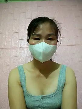 Donatella28 online show from 10.26.25