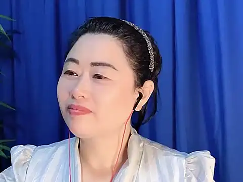 yaoyao22678 online show from 10.29.25