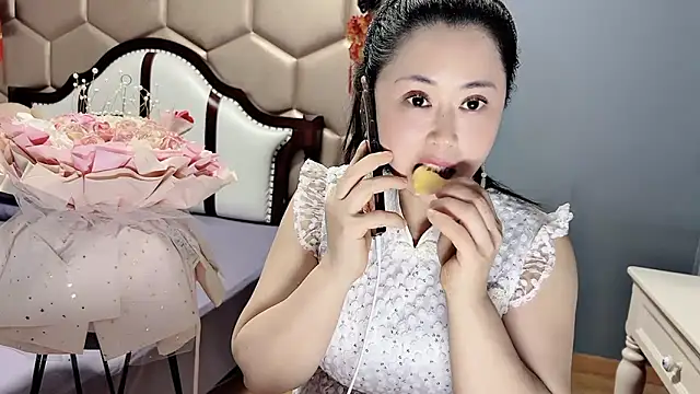 yaoyao22678 online show from 04.15.26