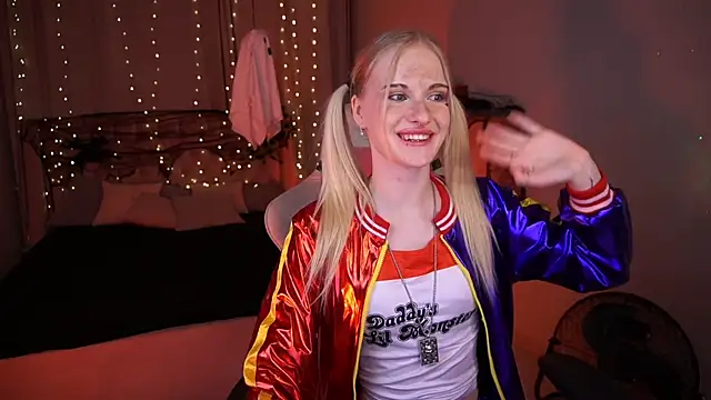 MonicaVelen online show from 10.28.25