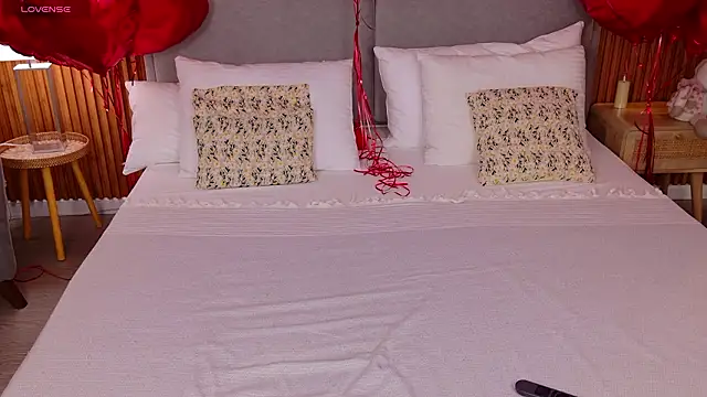 Sandy Edvards online show from 02.13.26