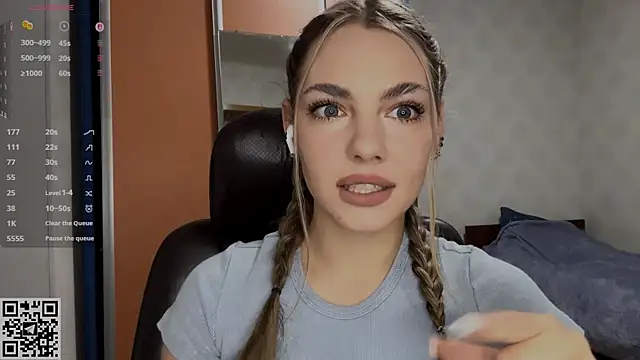 IlanaLafferty online show from 12.22.25