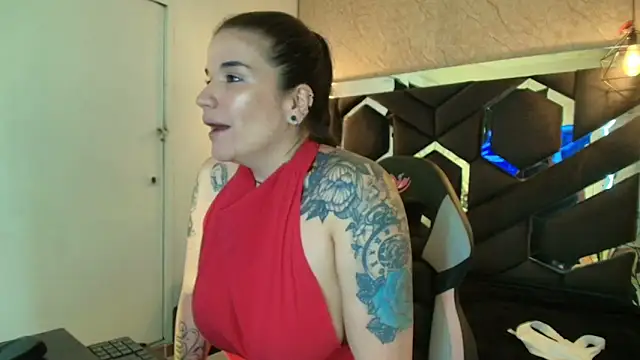 Snapshot of cataleya_sambrano chatting on 02.01.26 cataleya sambrano online show from 02.01.26