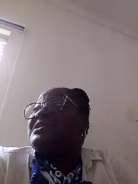 SweetestDIP online show from 10.27.25