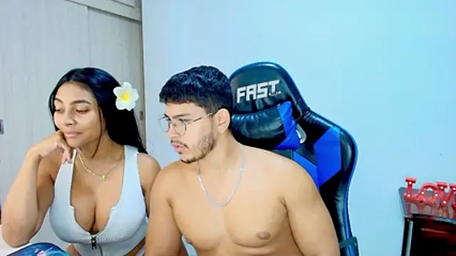 sophia and alex online show from 12.19.25