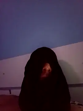 Snapshot of Kruguerdevil chatting on 10.26.25 Kruguerdevil online show from 10.26.25