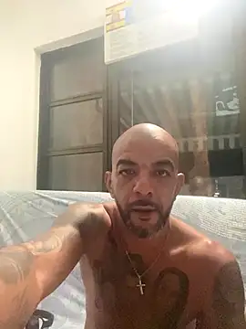 latino2211 online show from 10.27.25