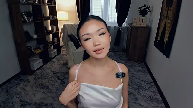 OnieClose online show from 11.15.25