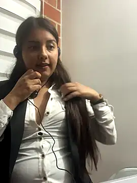 Au-rora online show from 12.03.25