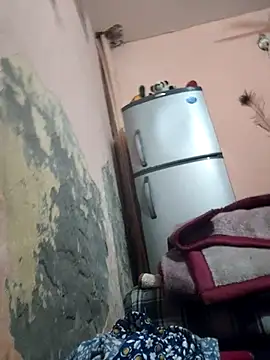 CUTE-GIRL-1 online show from 11.25.25