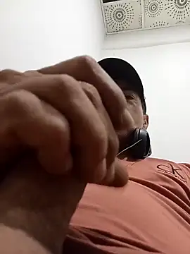 Snapshot of Manicomio1_ chatting on 10.28.25 Manicomio1  online show from 10.28.25