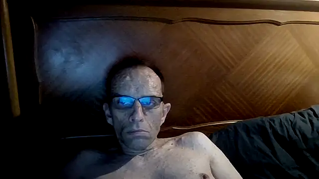 Snapshot of mecchauddu60 chatting on 12.16.25 mecchauddu60 online show from 12.16.25