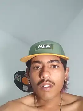 SkinniYamo online show from 10.27.25