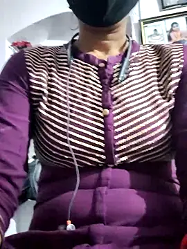 Hot-Rubyy online show from 12.01.25