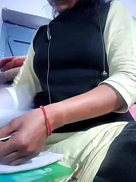 Hot-Rubyy online show from 12.03.25