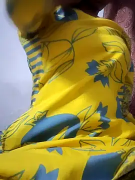 Hot-Rubyy online show from 04.23.26