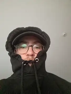 TheRealJoanPere online show from 12.14.25