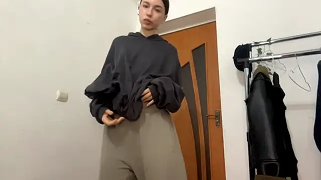 LilithFlamey online show from 10.29.25