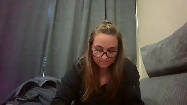 Snapshot of lilMissMarli chatting on 02.20.26 lilMissMarli online show from 02.20.26