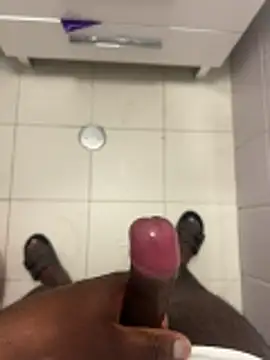 Snapshot of negrinho5 chatting on 02.21.26 negrinho5 online show from 02.21.26