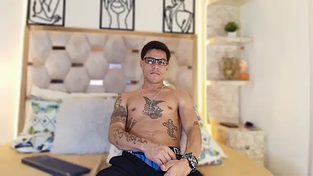 Andrew Haalls online show from 11.29.25