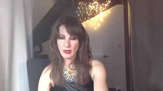MissDyannis online show from 03.17.26