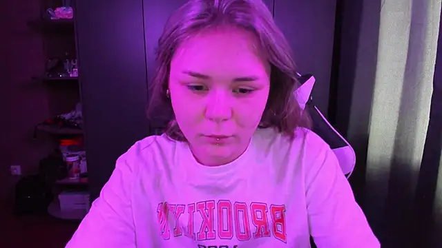 sophia lix online show from 11.10.25