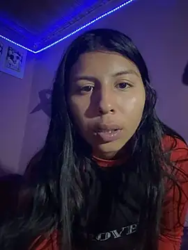 Snapshot of anny__18 chatting on 11.04.25 anny  18 online show from 11.04.25