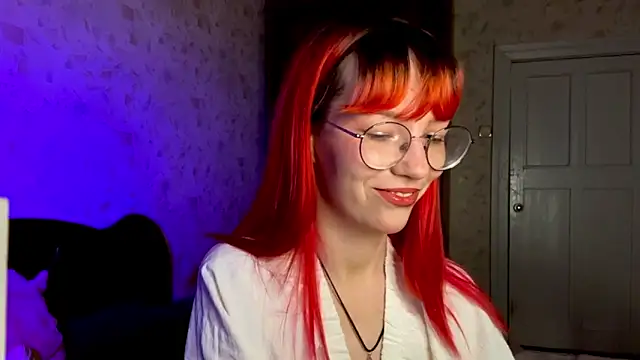 Snapshot of Midnight_Secret chatting on 10.28.25 Midnight Secret online show from 10.28.25