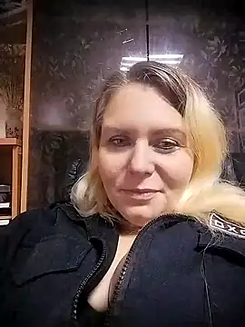 Lana-murr online show from 10.28.25