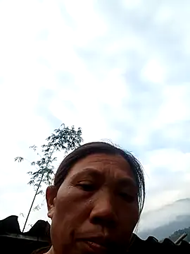 bella-la online show from 11.21.25