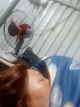 Snapshot of bella-la chatting on 01.18.26 bella-la online show from 01.18.26