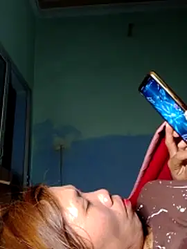 Snapshot of bella-la chatting on 02.12.26 bella-la online show from 02.12.26