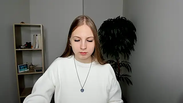 SuziGroody online show from 10.29.25