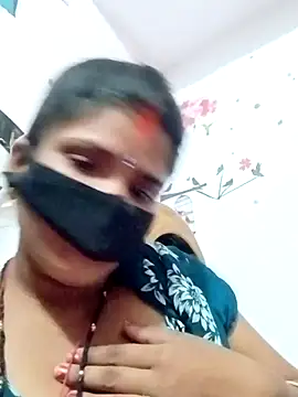 hot couple 000 online show from 11.11.25