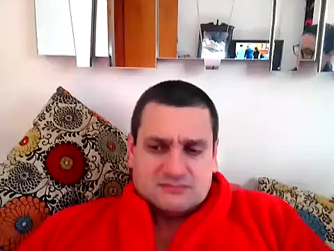Snapshot of Alex-Naturista chatting on 04.28.26 Alex-Naturista online show from 04.28.26