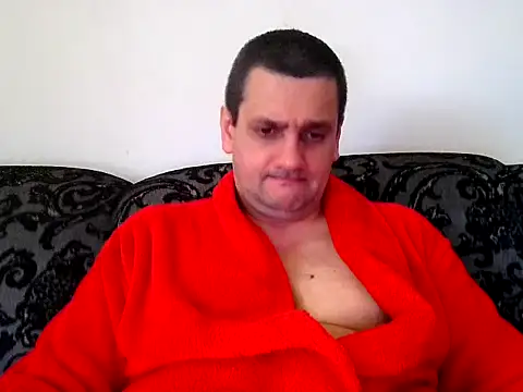 Snapshot of Alex-Naturista chatting on 04.29.26 Alex-Naturista online show from 04.29.26