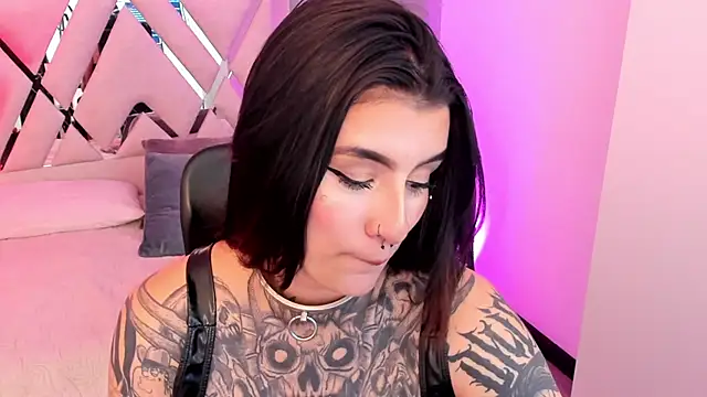 mia jagger online show from 04.23.26