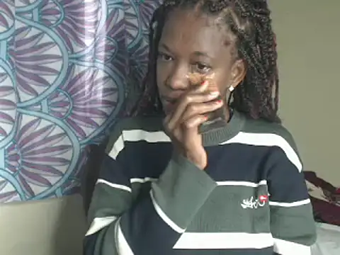 Snapshot of LilithMiller_ chatting on 06.19.26 LilithMiller online show from 06.19.26
