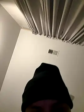 Snapshot of Cubanno chatting on 10.28.25 Cubanno online show from 10.28.25