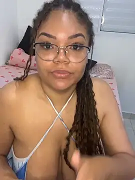 Snapshot of Karenjobs chatting on 10.29.25 Karenjobs online show from 10.29.25