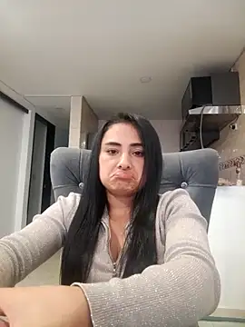 solandrea online show from 10.27.25