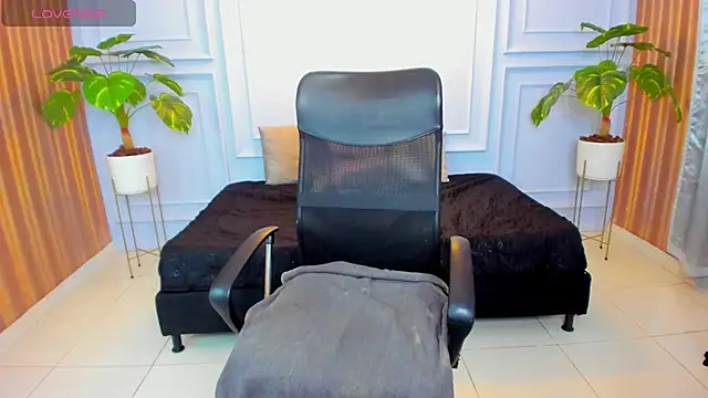 Samantharoseee  online show from 01.13.26