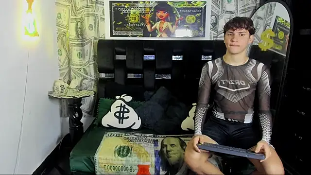 Snapshot of Magic_Duo chatting on 10.30.25 Magic Duo online show from 10.30.25