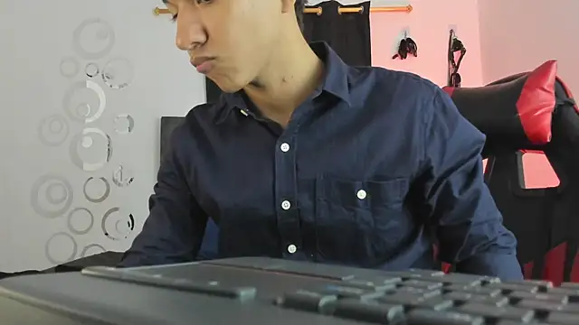 Maximiliano Khalil online show from 11.26.25