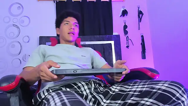 Maximiliano Khalil online show from 12.01.25