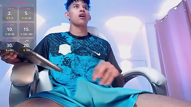 KamiSuarez online show from 03.06.26