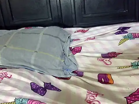 Snapshot of SweetKokiew chatting on 11.20.25 SweetKokiew online show from 11.20.25