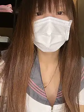 Snapshot of Natumi__ chatting on 10.30.25 Natumi   online show from 10.30.25